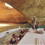 Stylish With A View And * פורטימאו