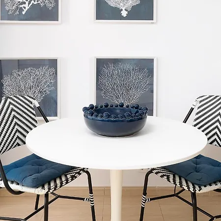 Stylish With A View And شقة