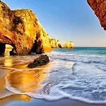 Stylish With A View And Apartament