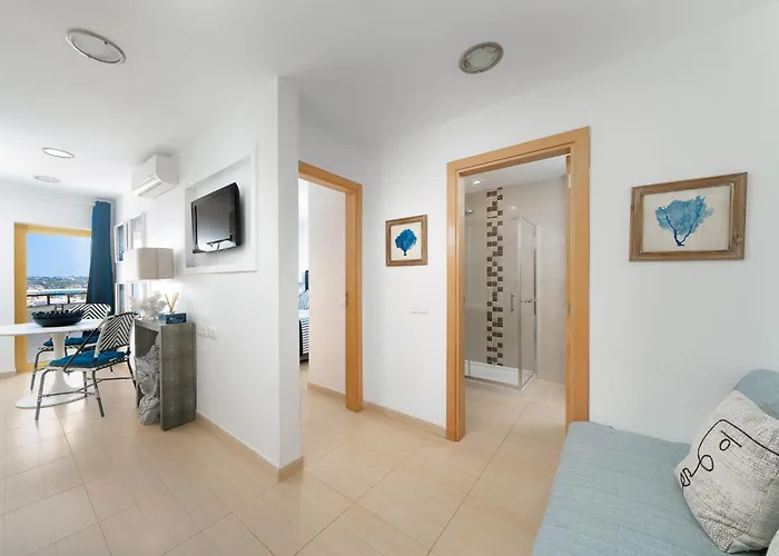 아파트 Stylish With A View And 포티마오