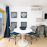 Apartment Stylish With A View And Portimão