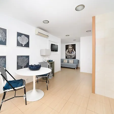 Apartment Stylish With A View And *