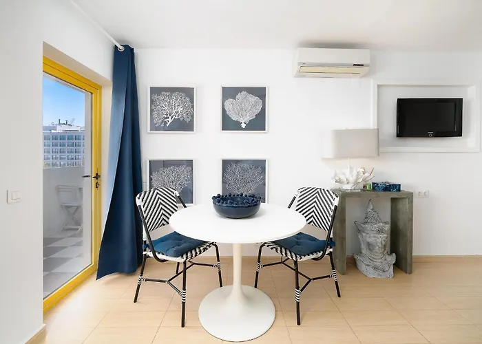 Appartamento Stylish With A View And Portimão