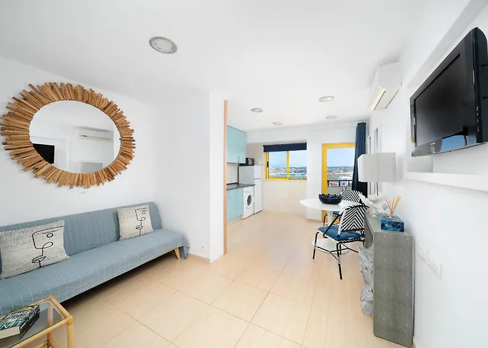 Stylish With A View And Appartamento Portimão