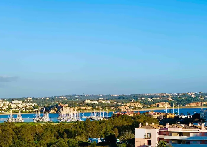 Appartamento Stylish With A View And Portimão