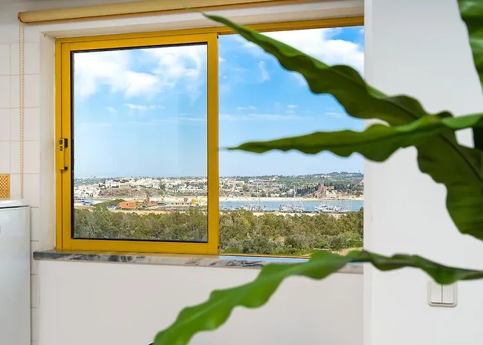 Stylish With A View And Appartamento